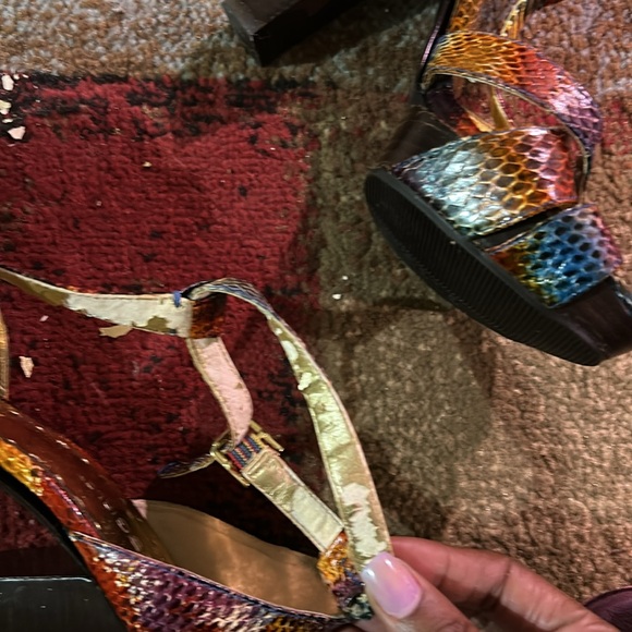 BCBG WOMAN SANDAL💜💜 - Picture 6 of 11